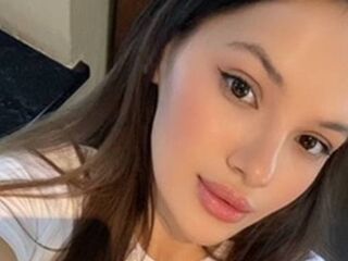 naughty camgirl masturbating with vibrator SantinaHeckle