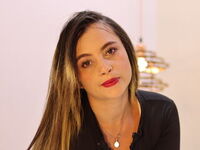 cam girl masturbating with sextoy ScarletMilen