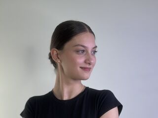 live cam girl photo SharikaWigington