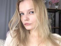 camslut showing tits ShelyMilan