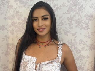 cam girl masturbating with vibrator SteicyHille