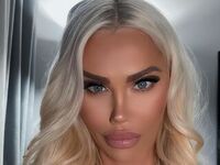 camgirl masturbating with sextoy ToriCommings