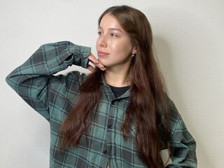 topless webcamgirl TressieClendenin