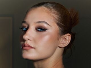 kinky webcam model VerniaGrenon