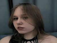 mastubating web cam girl VinelleErle